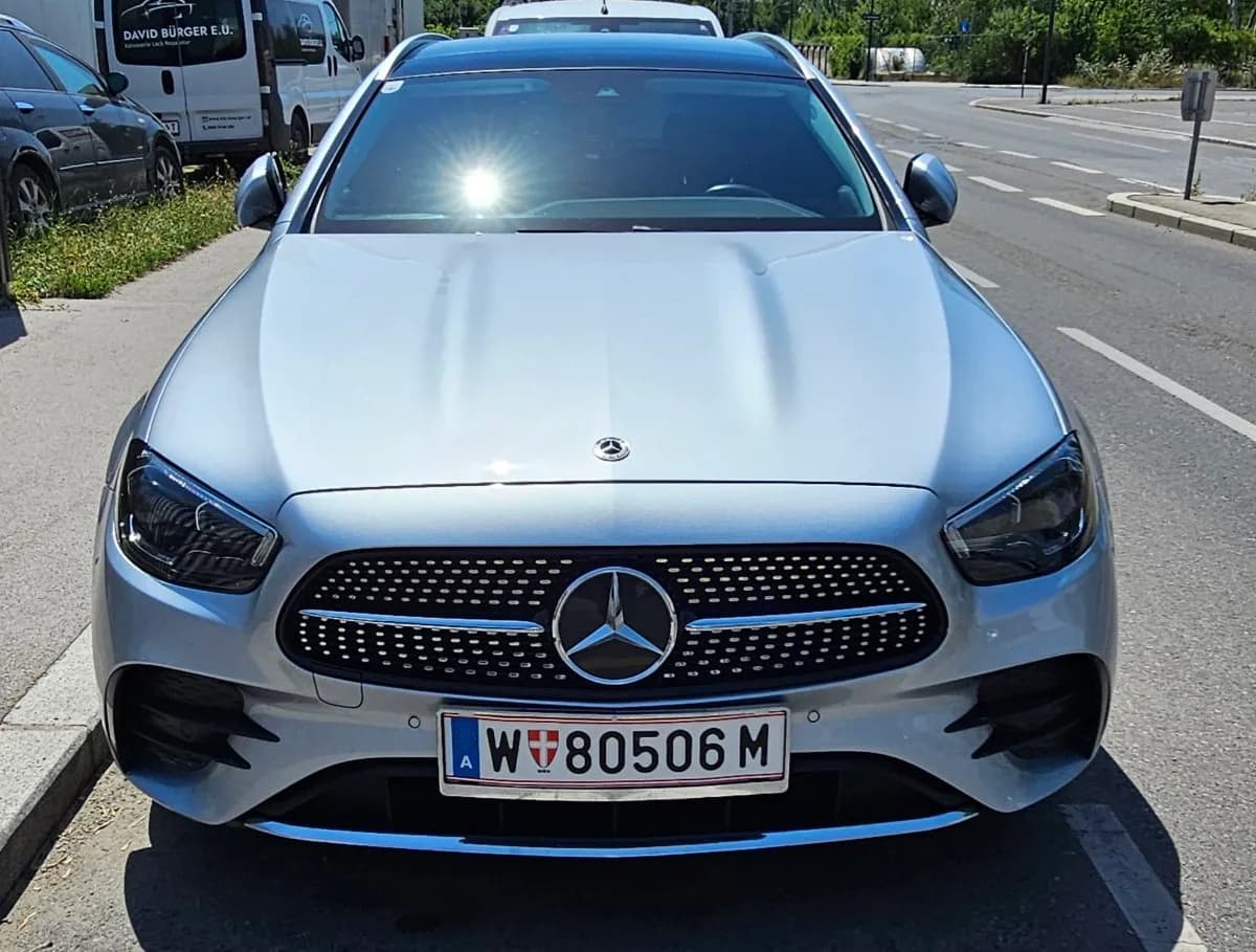 Mercedes-Benz E-Klasse 2021 – € 36.900, 89 000 km – Bild 1 von 57