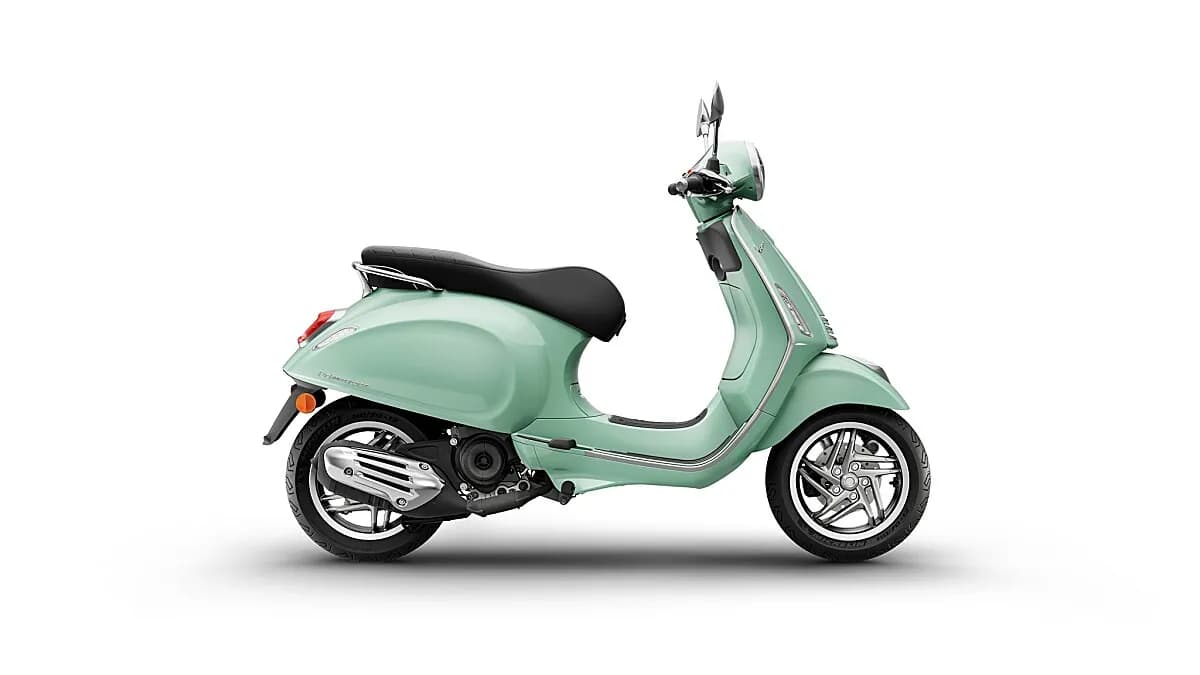 Vespa Primavera – € 4.199, 0 km – Bild 1 von 7