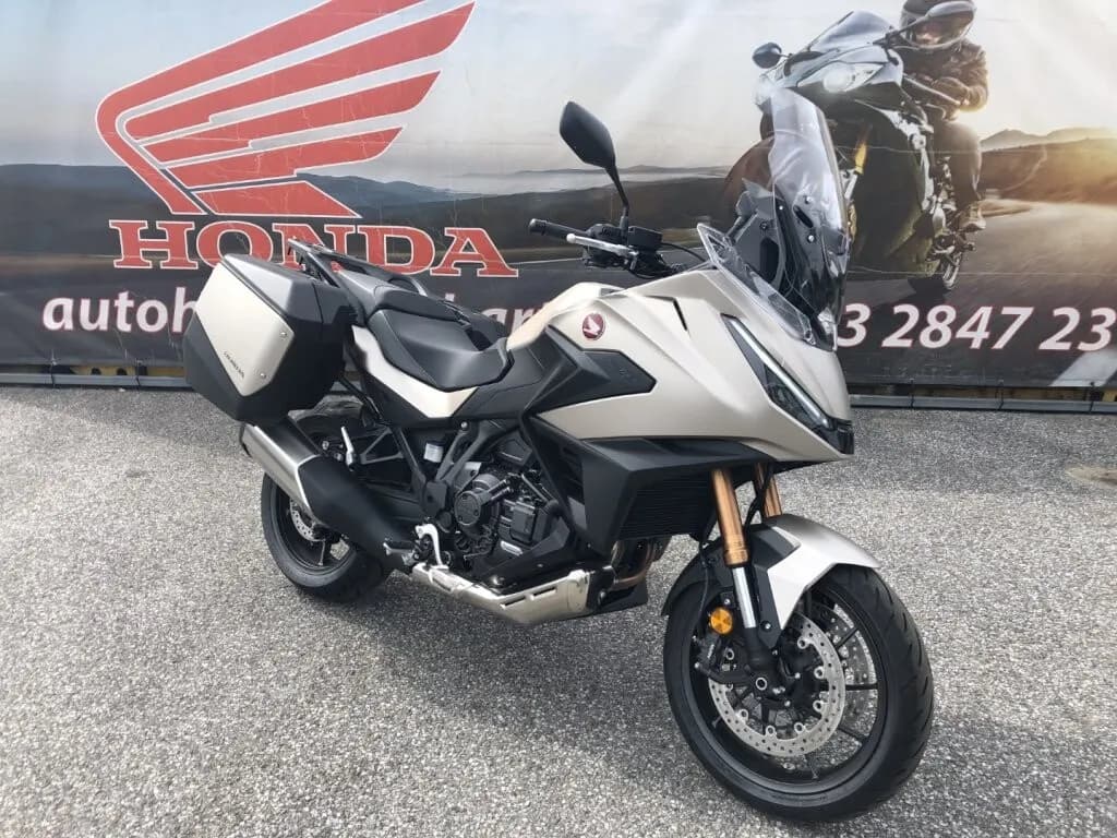 Honda NT – € 19.590, 1 km – Bild 1 von 7