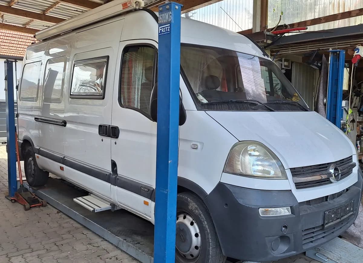Opel Movano