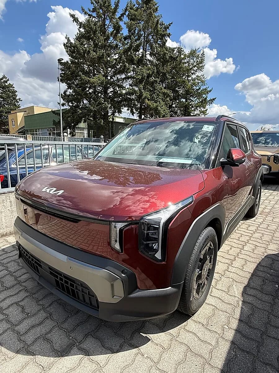 KIA EV2