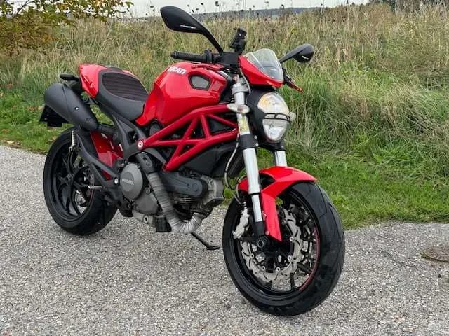 Ducati Monster