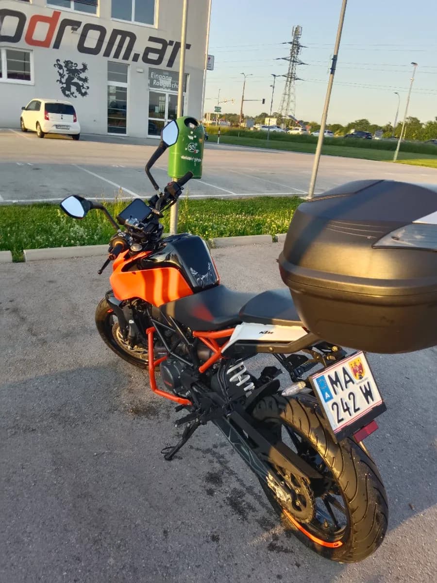 KTM 125