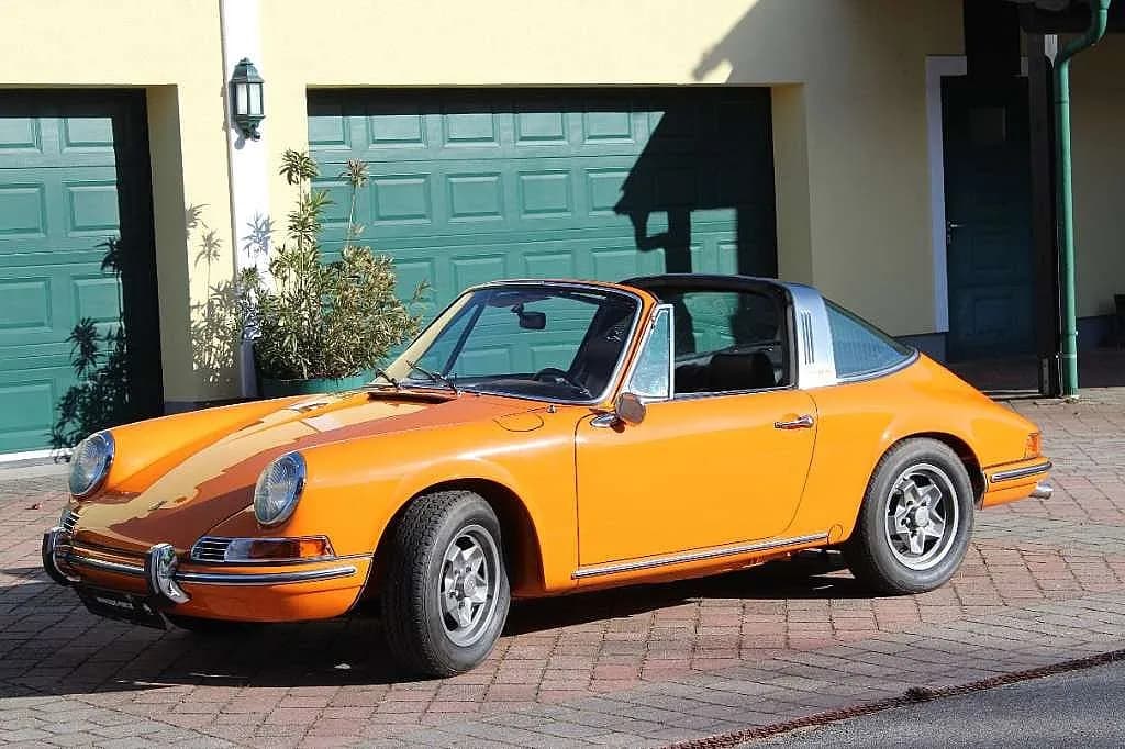 Porsche 911