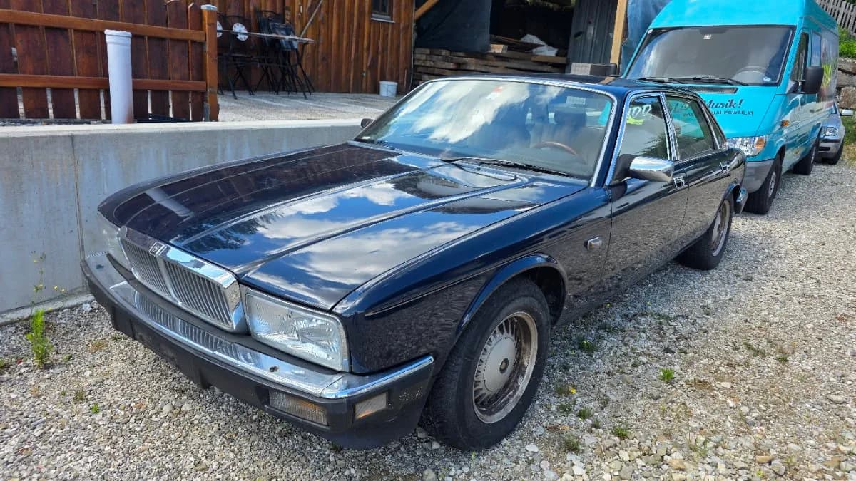 Jaguar Sovereign