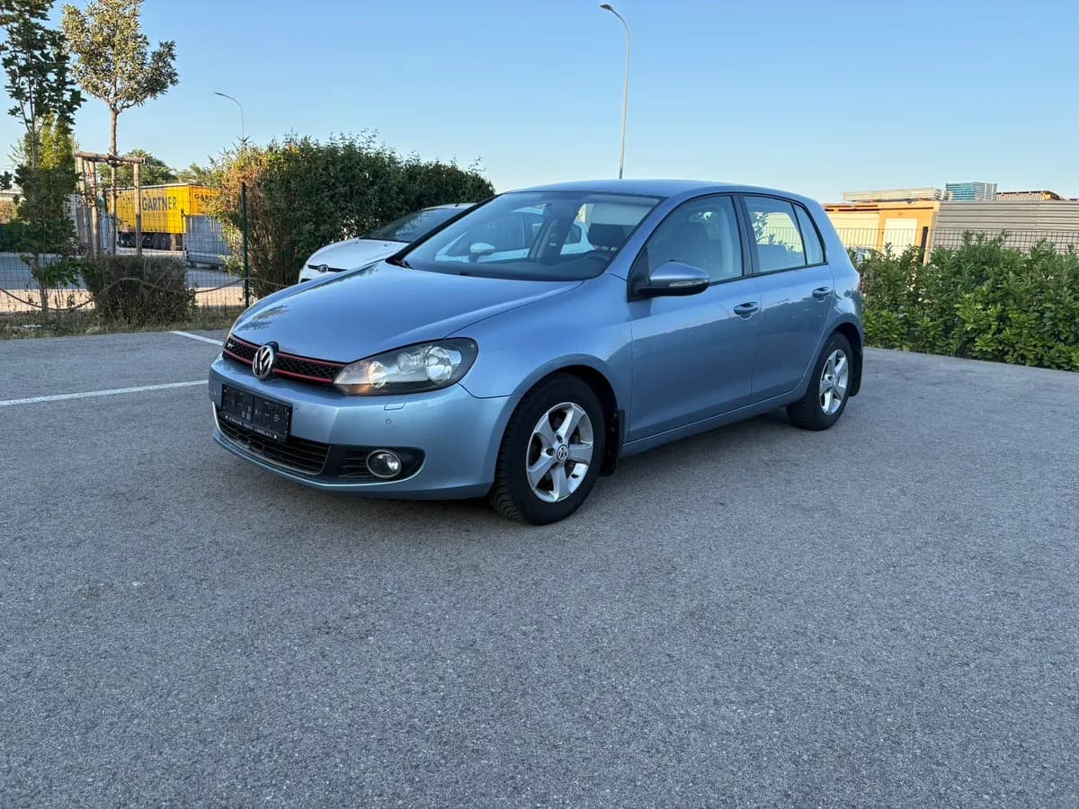 VW Golf 2010 – € 7.000, 106 000 km – Bild 1 von 9