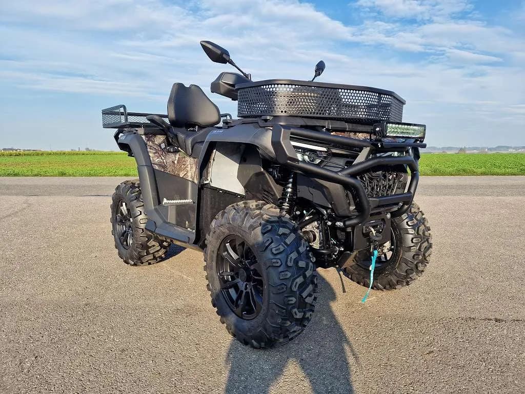 CFMOTO CForce – € 15.990, 1 km – Bild 1 von 5
