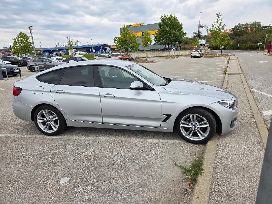 BMW 3er-Reihe 2019 – € 21.500, 48 000 km – Bild 1 von 6