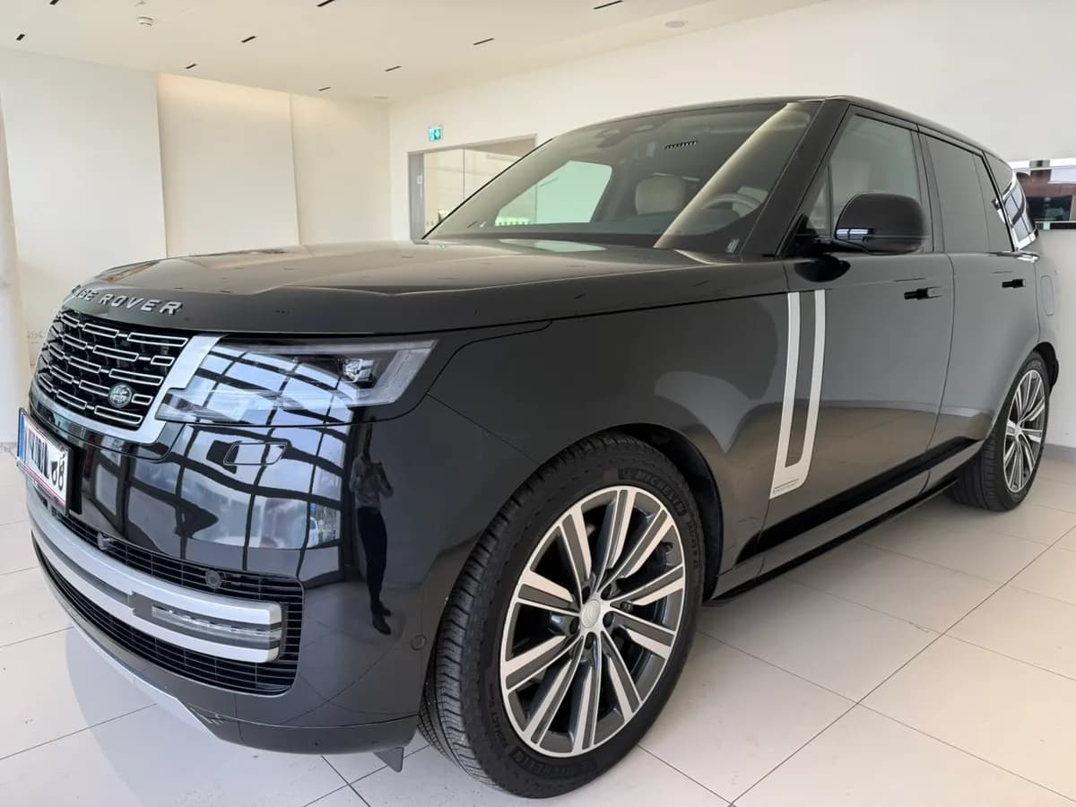 Land Rover Range Rover 2025 – € 129.900, 18 000 km – Bild 1 von 33