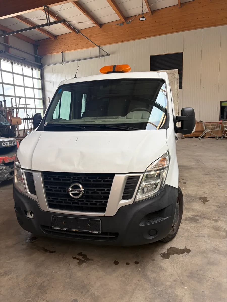 Nissan NV400