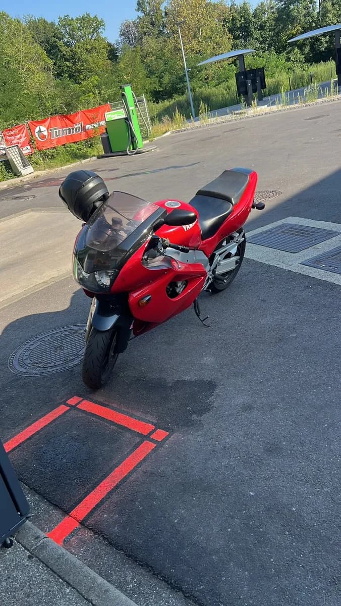 Yamaha YZF