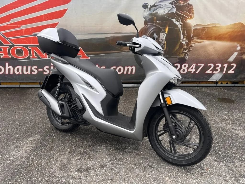 Honda SH – € 4.190, 1 km – Bild 1 von 6
