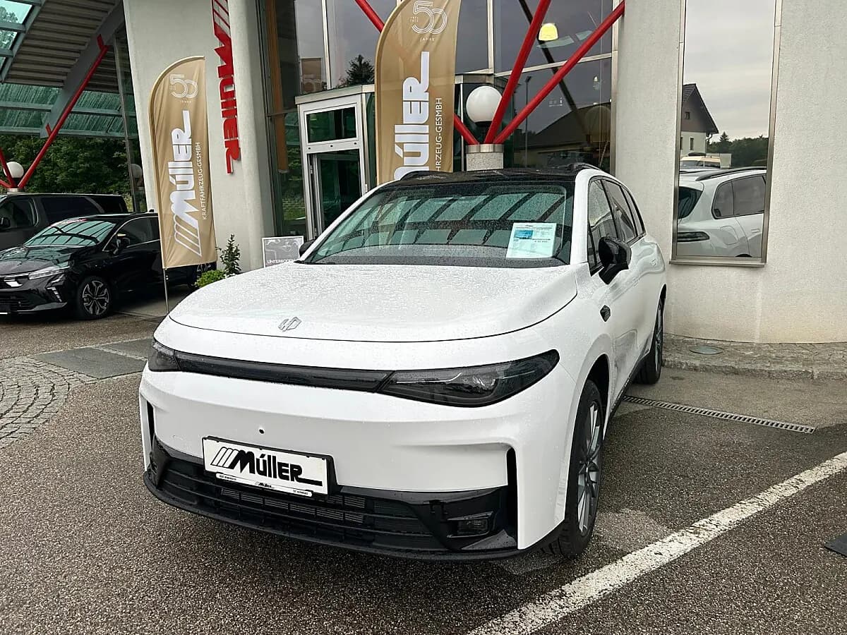 Leapmotor C10 – € 39.990, 0 km – Bild 1 von 10