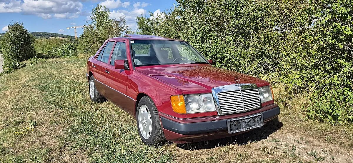 Mercedes-Benz E-Klasse 1991 – € 3.999, 245 600 km – Bild 1 von 28