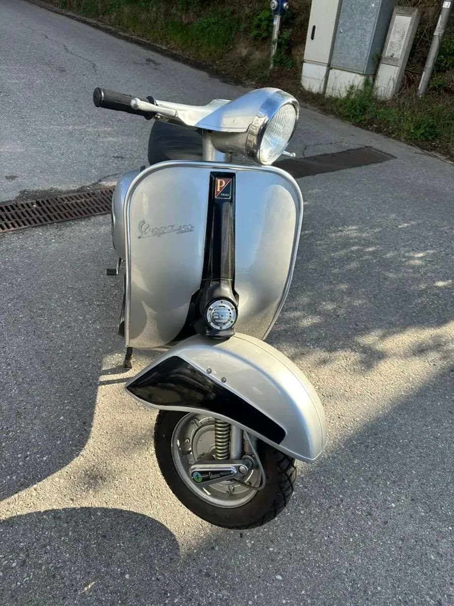 Vespa 150