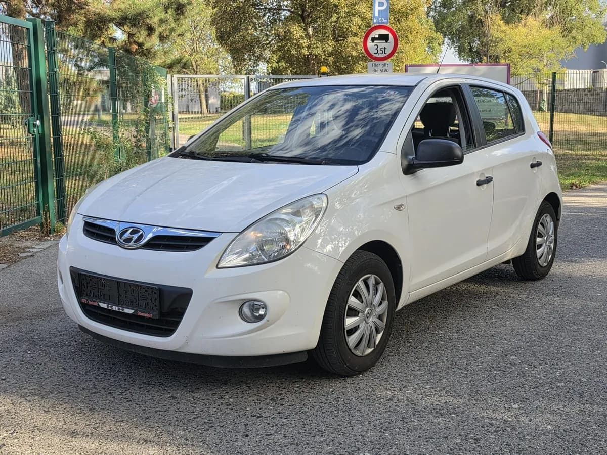Hyundai i20 2012 – € 1.500, 148 000 km – Bild 1 von 6
