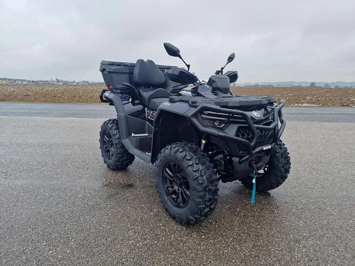CFMOTO CForce – € 10.390, 1 km – Bild 1 von 5