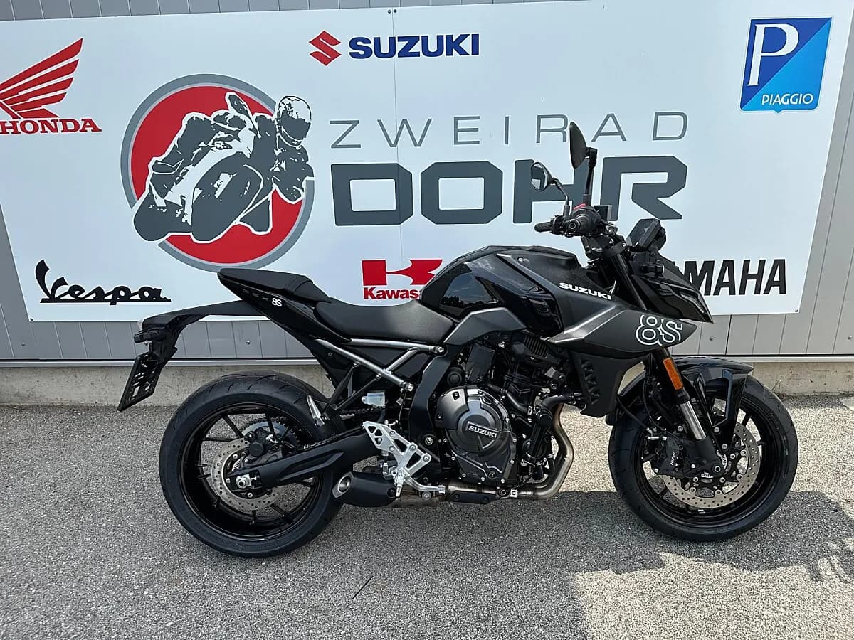 Suzuki GSX – € 9.490, 0 km – Bild 1 von 4