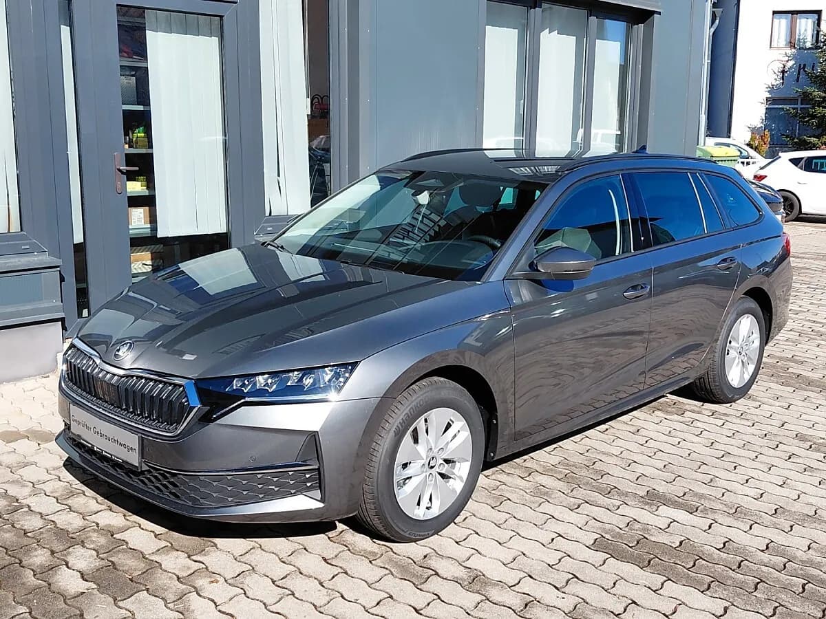 Skoda Octavia 2026 – € 31.990, 500 km – Bild 1 von 18