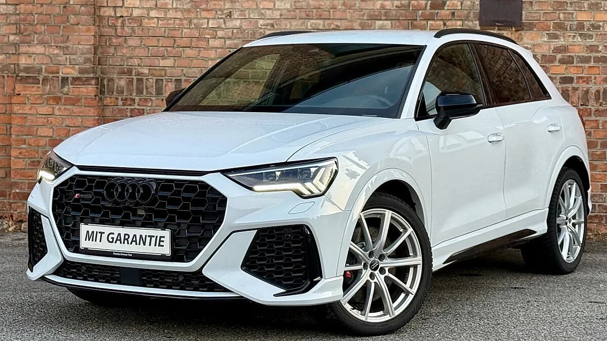 Audi Q3 2020 – € 49.980, 50 000 km – Bild 1 von 43