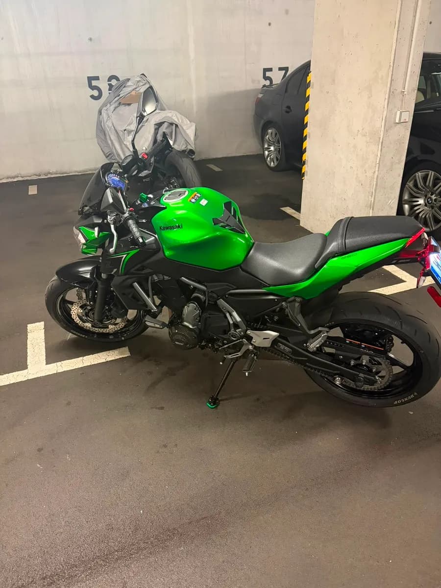 Kawasaki Z 2018 – € 5.800, 7 488 km – Bild 1 von 9