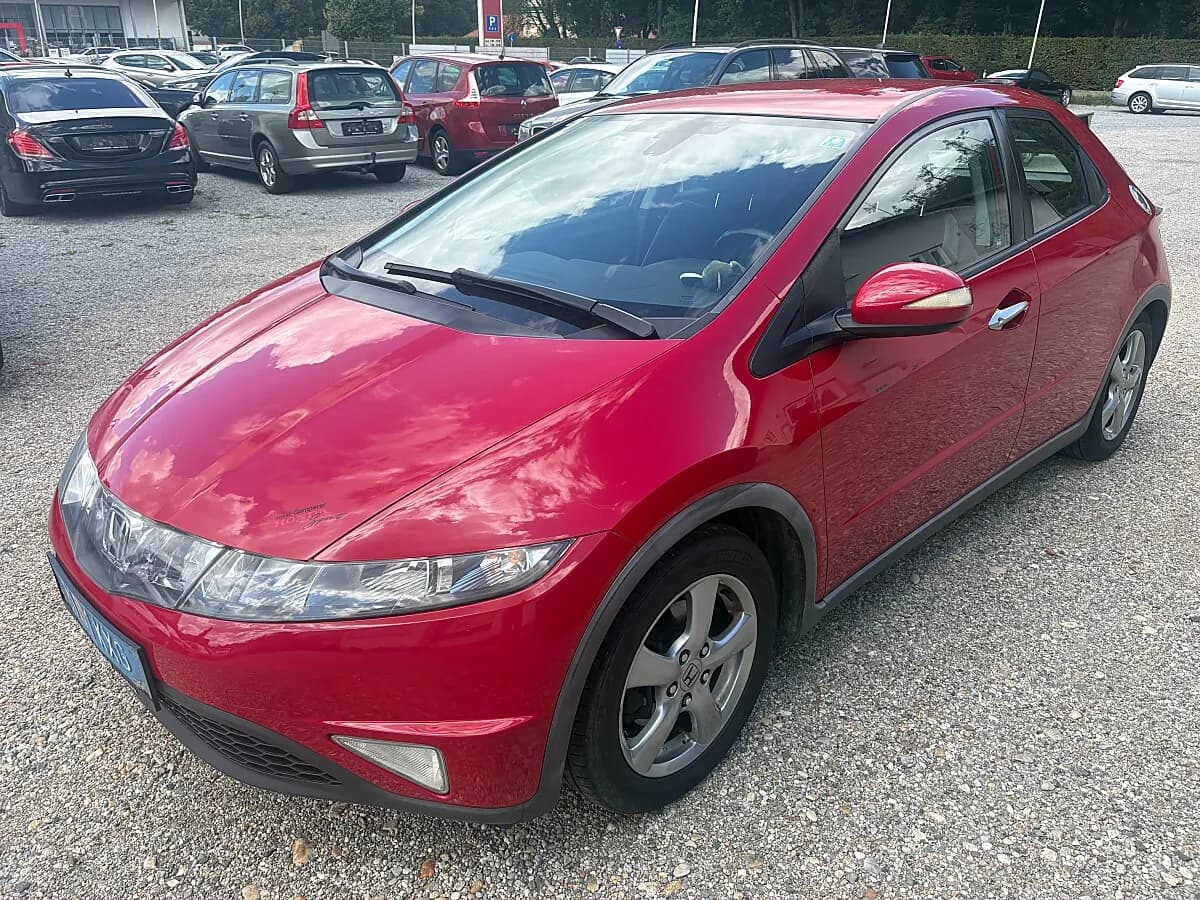 Honda Civic 2006 – € 1.900, 145 000 km – Bild 1 von 10