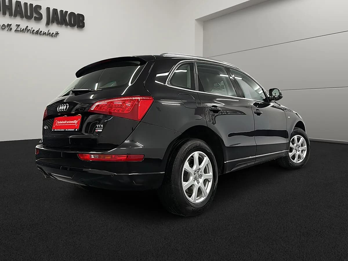 Audi Q5 2012 – € 15.000, 100 000 km – Bild 1 von 14