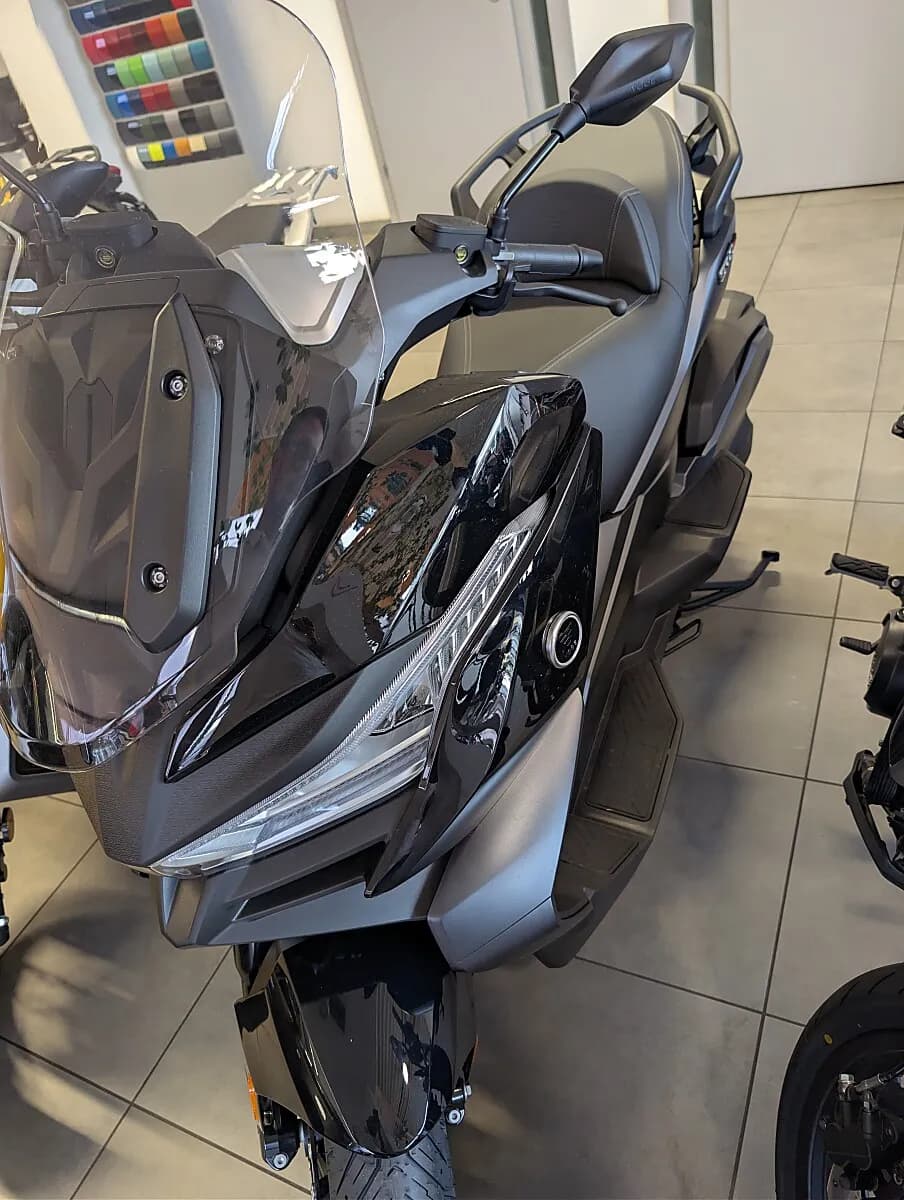 Voge Sonstige – € 6.199, 0 km – Bild 1 von 9