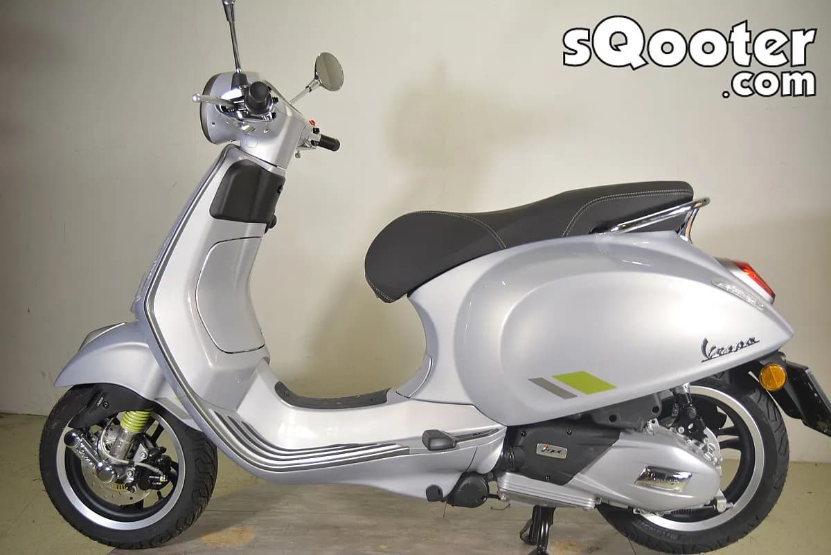 Vespa Primavera – € 5.399, 0 km – Bild 1 von 10
