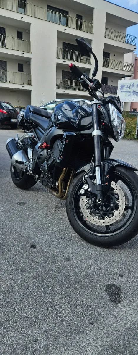 Yamaha FZ 1