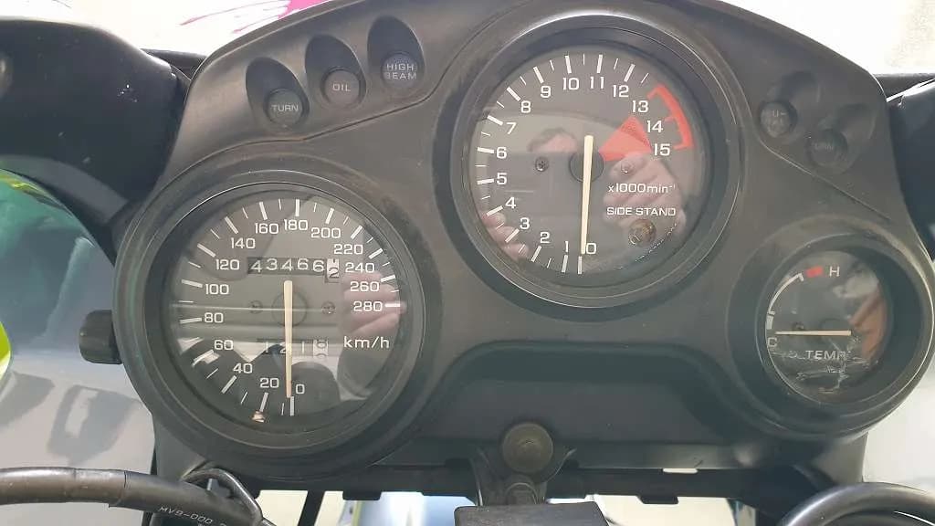 Honda CBR 1992 – € 1.500, 43 000 km – Bild 1 von 5
