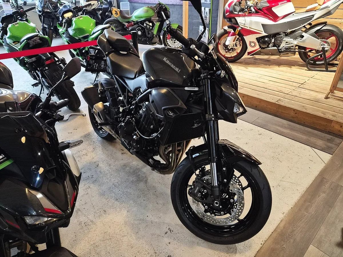 Kawasaki Z – € 11.399, 0 km – Bild 1 von 3