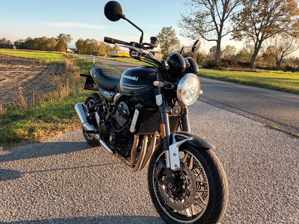 Kawasaki ZR