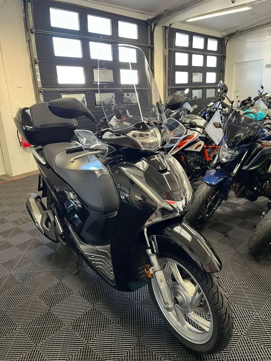 Honda SH