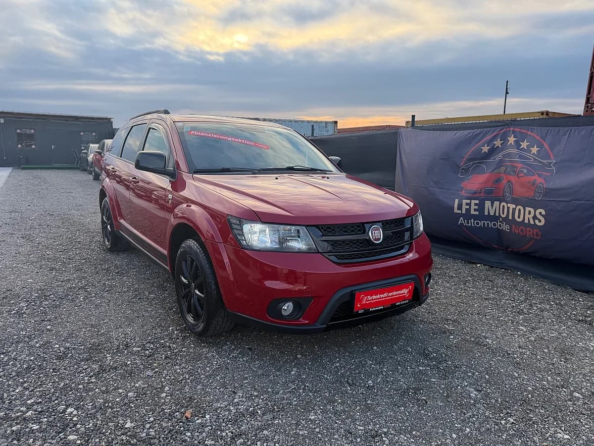 Fiat Freemont 2014 – € 14.900, 106 000 km – Bild 1 von 53