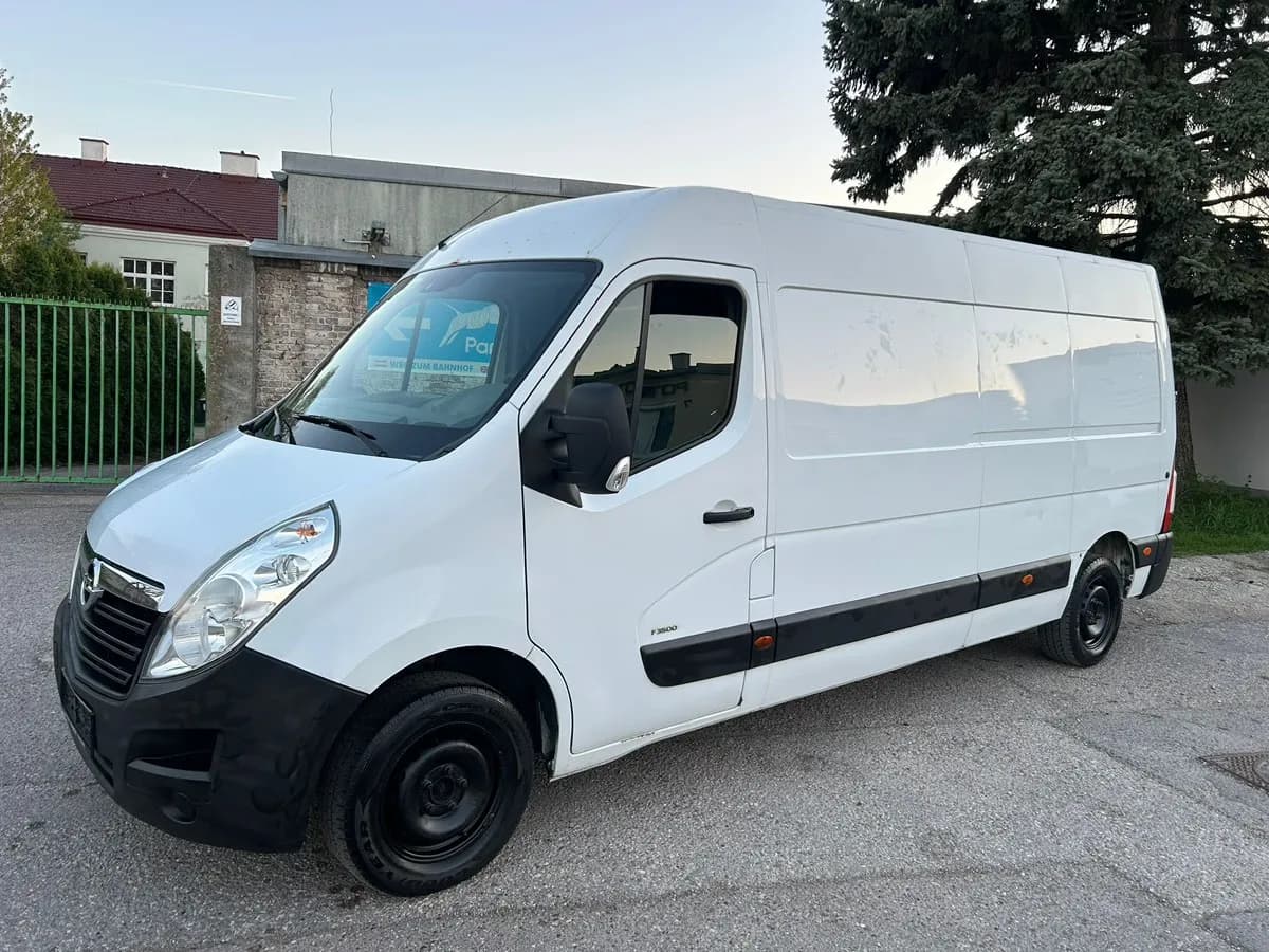 Opel Movano