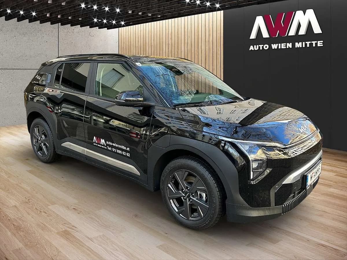 KIA EV3 – € 40.390, 10 km – Bild 1 von 12