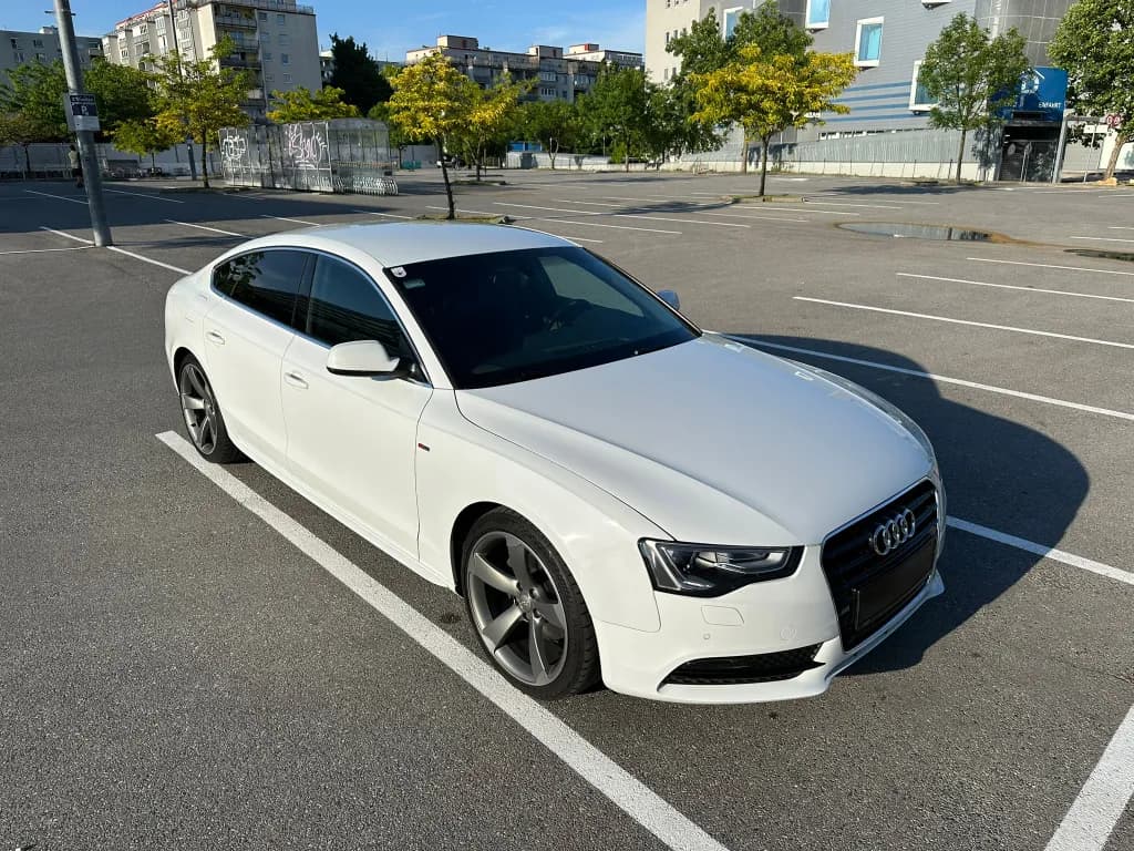 Audi A5 2012 – € 15.500, 165 000 km – Bild 1 von 38