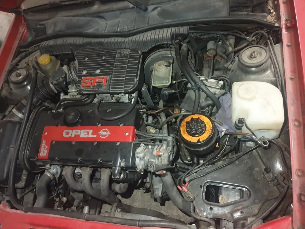 Opel Vectra 1994 – € 3.500, 180 000 km – Bild 1 von 5