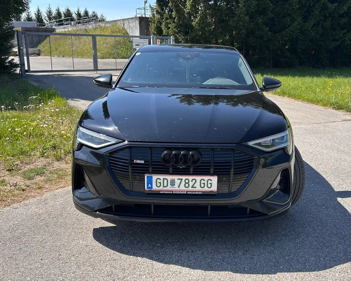 Audi e-tron