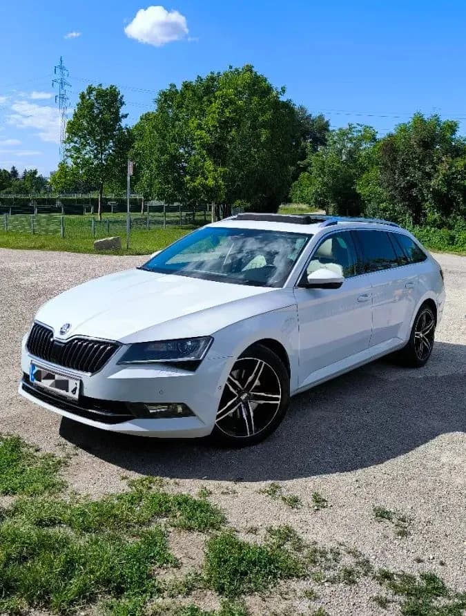 Skoda Superb 2018 – € 21.900, 108 000 km – Bild 1 von 29