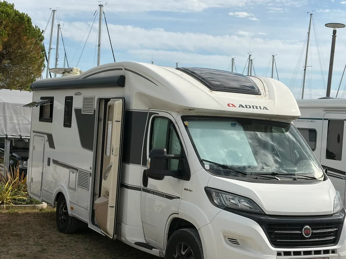 Adria Matrix Plus 670 SL, Zulassung 5 Personen, 5 Betten