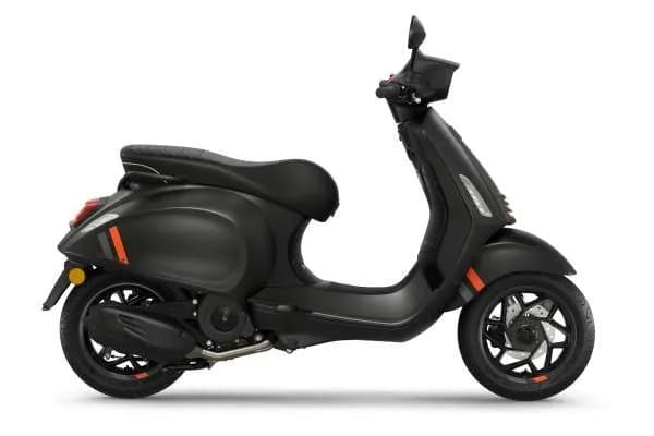 Vespa Sprint – € 4.999, 0 km – Bild 1 von 1