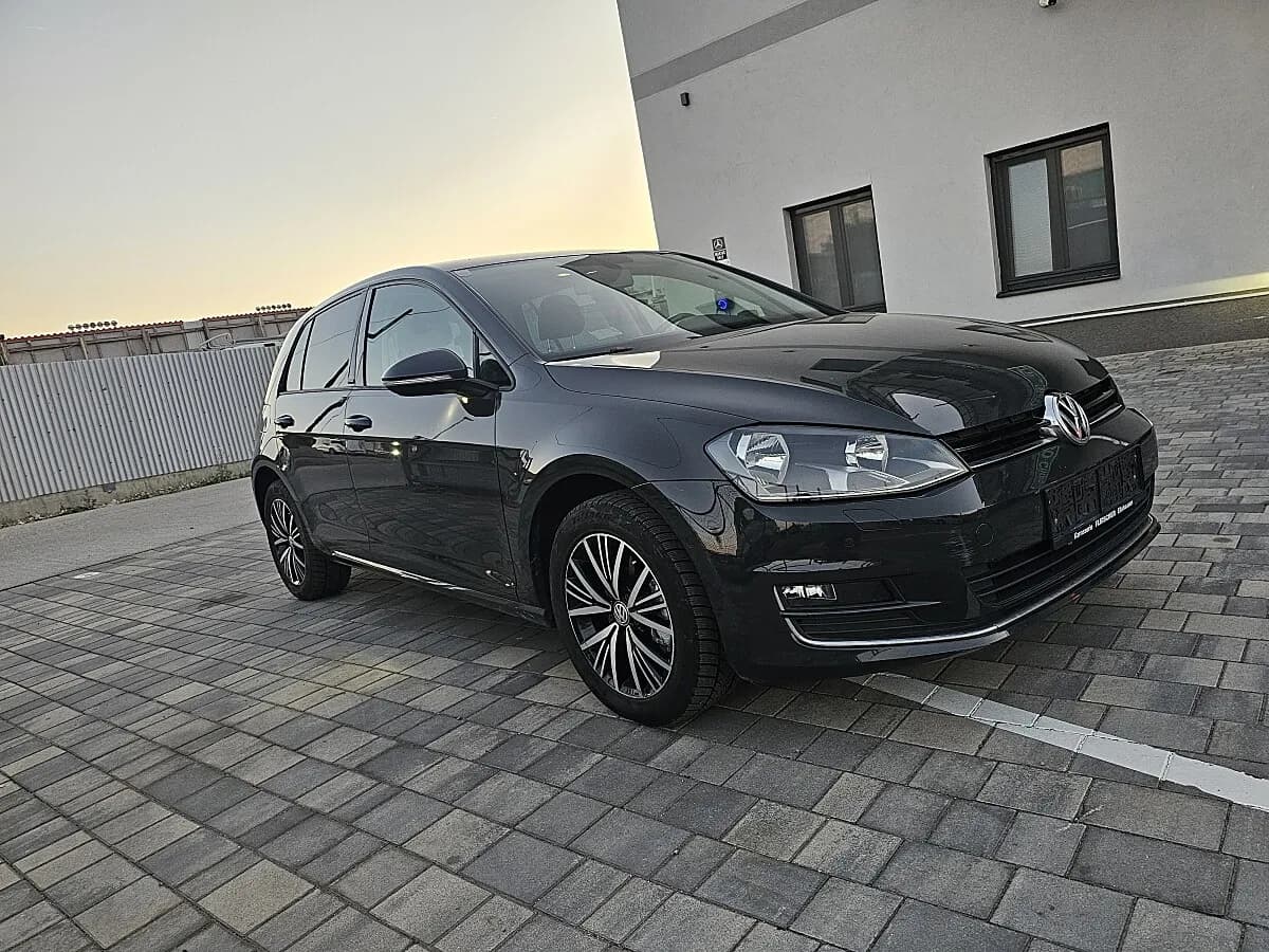 VW Golf 2016 – € 10.300, 158 000 km – Bild 1 von 18