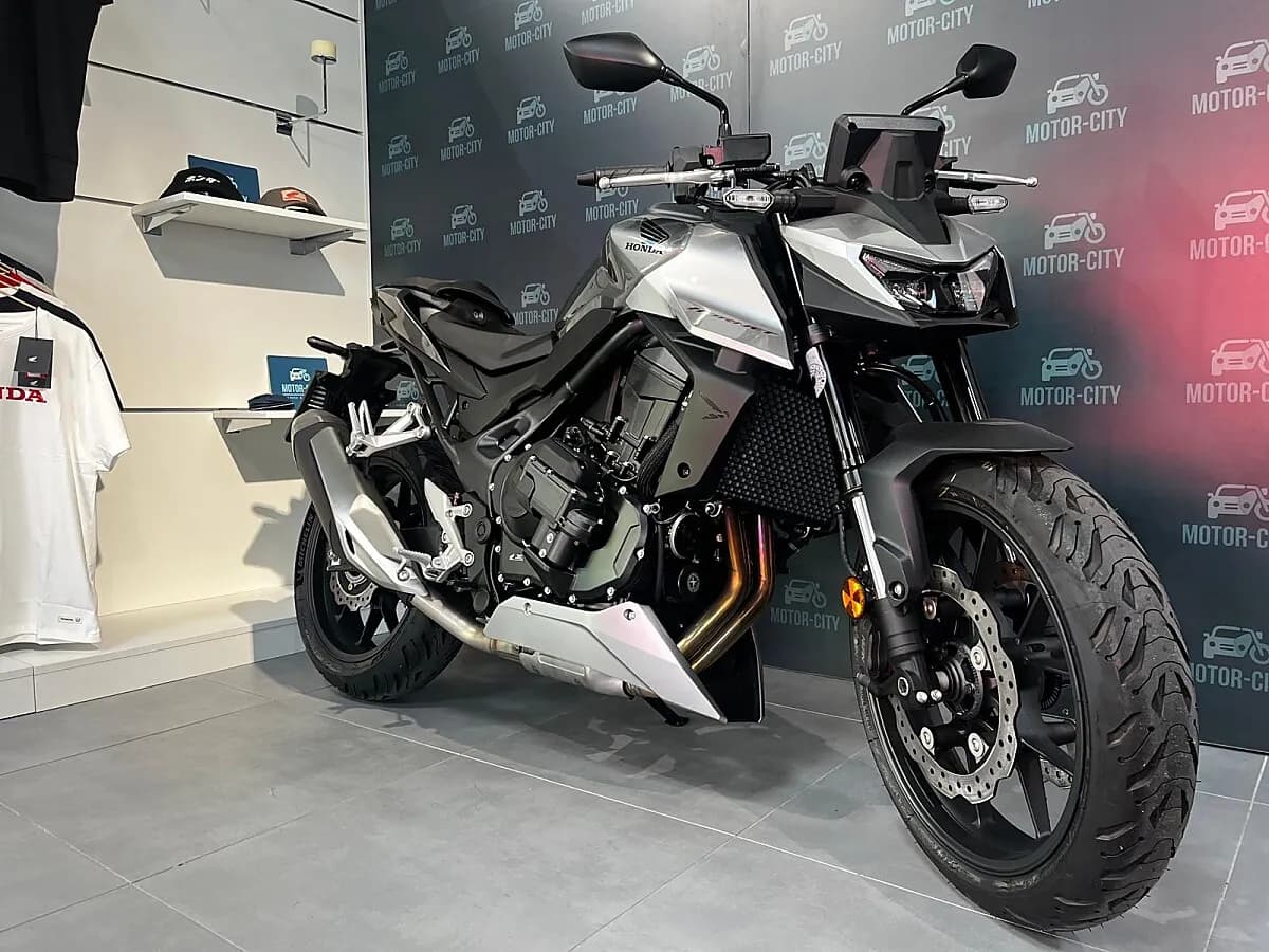 Honda CB – € 9.690, 1 km – Bild 1 von 5