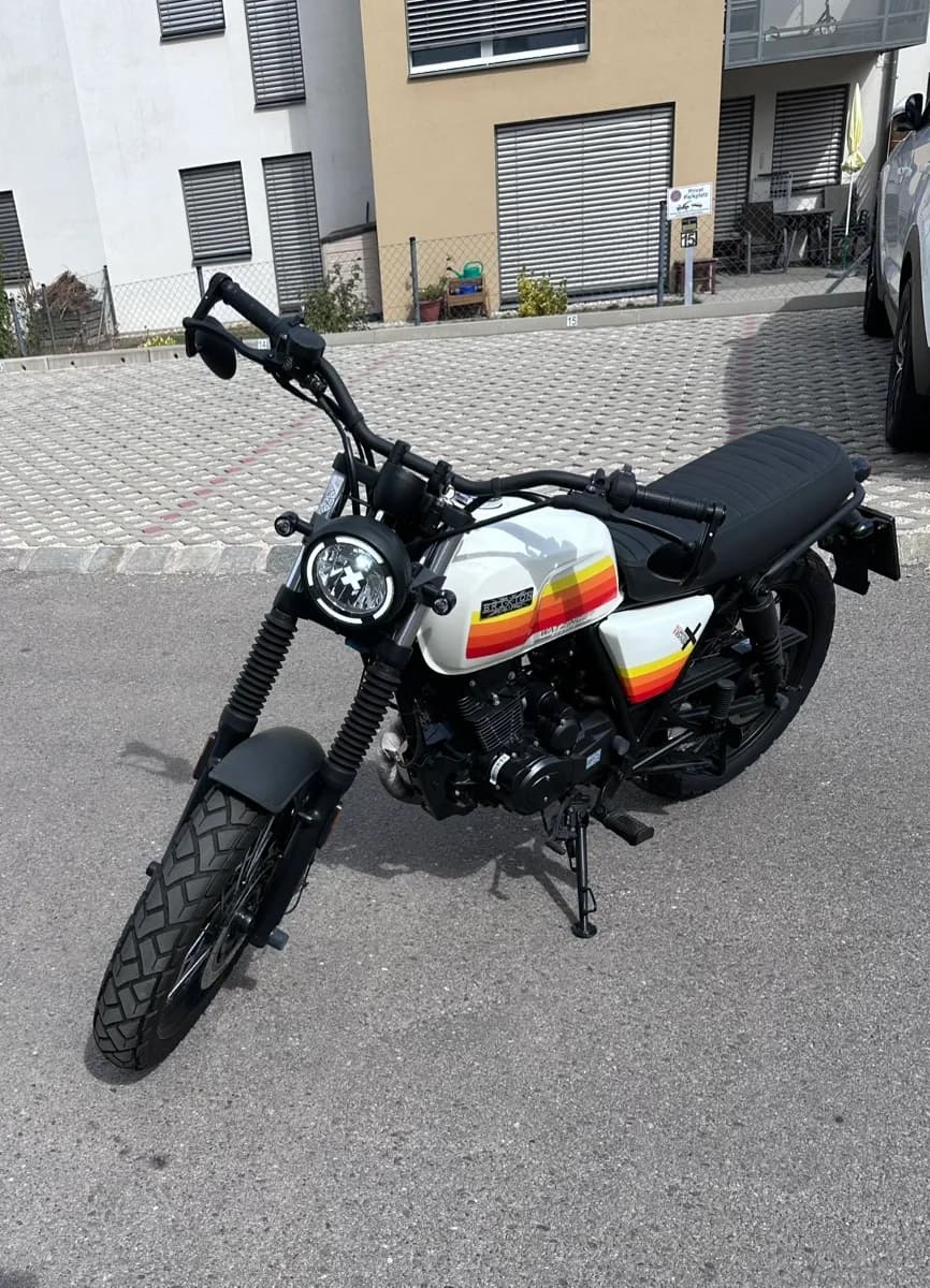 Brixton Cromwell 125