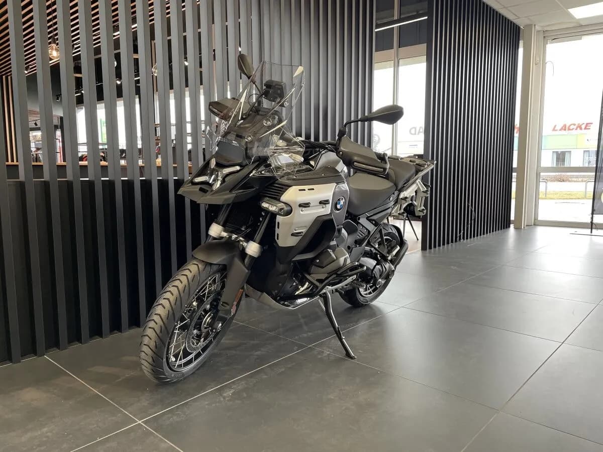 BMW R 1300 GS – € 29.990, 0 km – Bild 1 von 3
