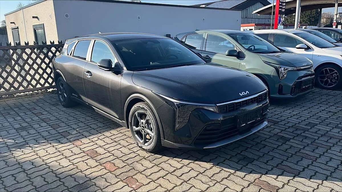 KIA K4