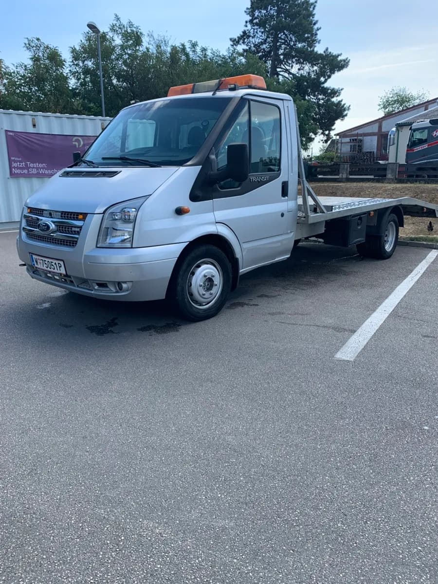 Ford Transit 2008 – € 8.300, 287 000 km – Bild 1 von 12