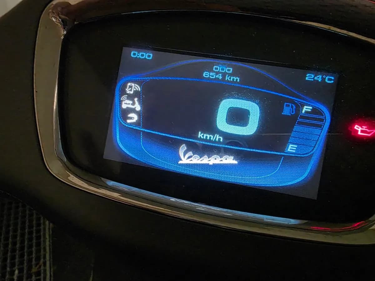 Vespa Sprint 2020 – € 4.200, 654 km – Bild 1 von 5
